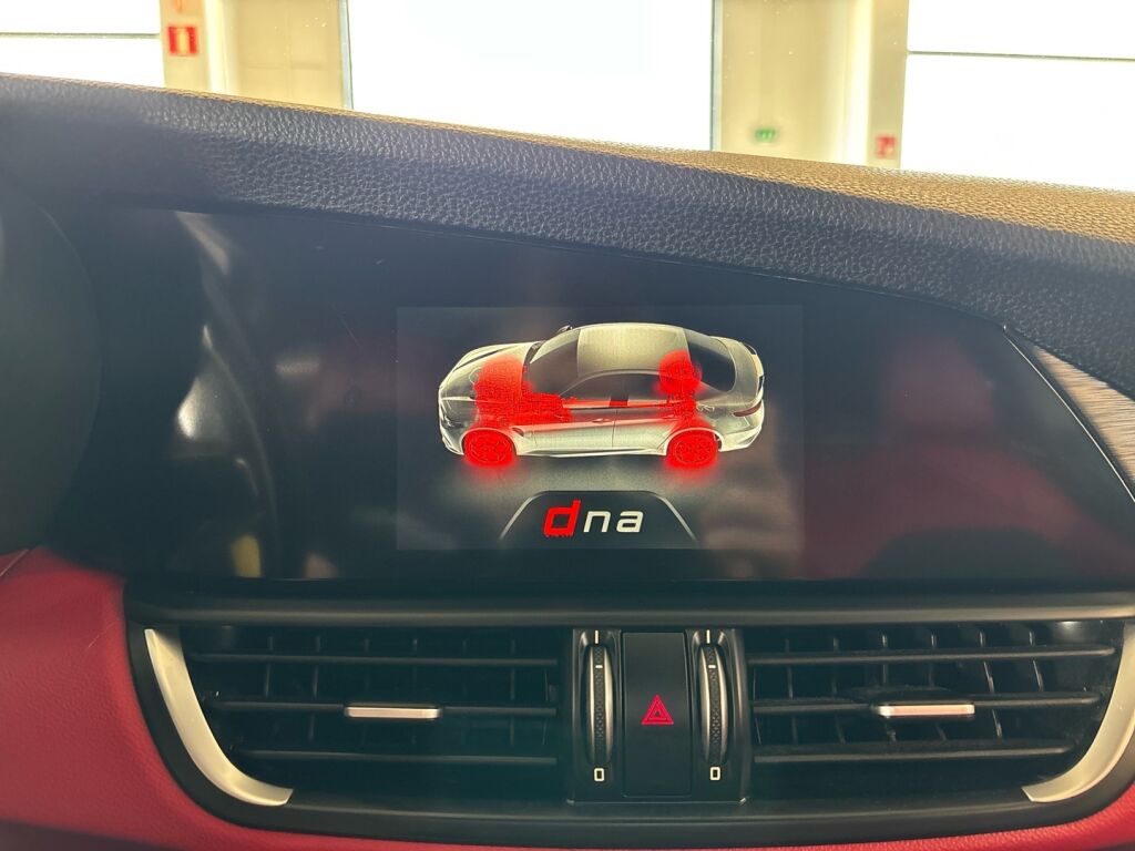 Alfa Romeo Giulia 2017 Valkoinen