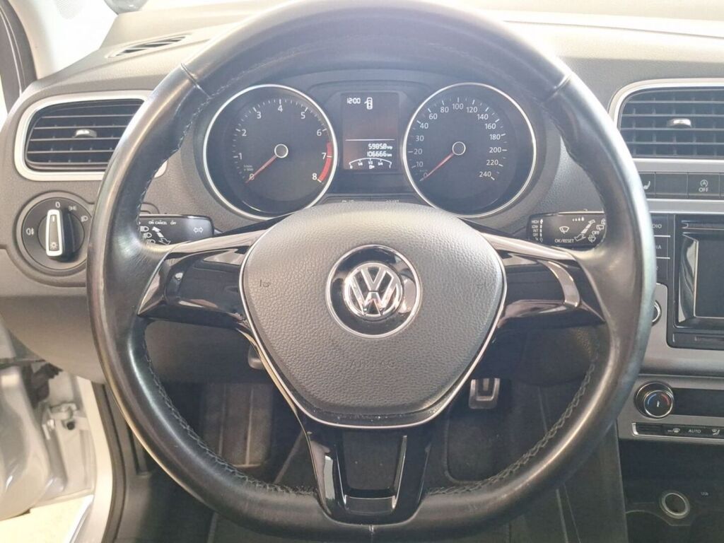 Volkswagen Polo 2017 Hopea