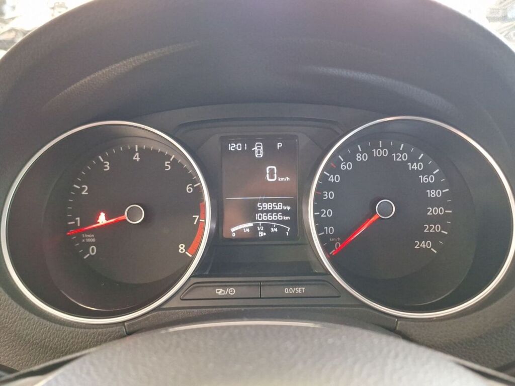 Volkswagen Polo 2017 Hopea
