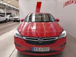 Opel Astra 2017 Punainen