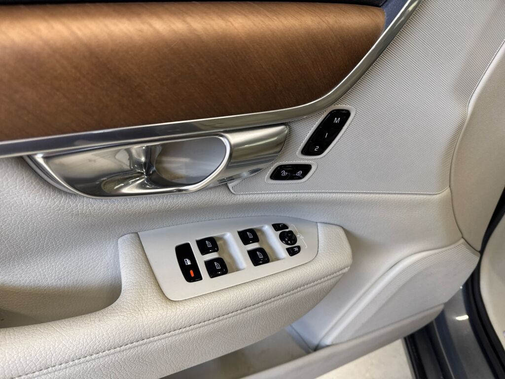 Volvo S90 2016 Harmaa