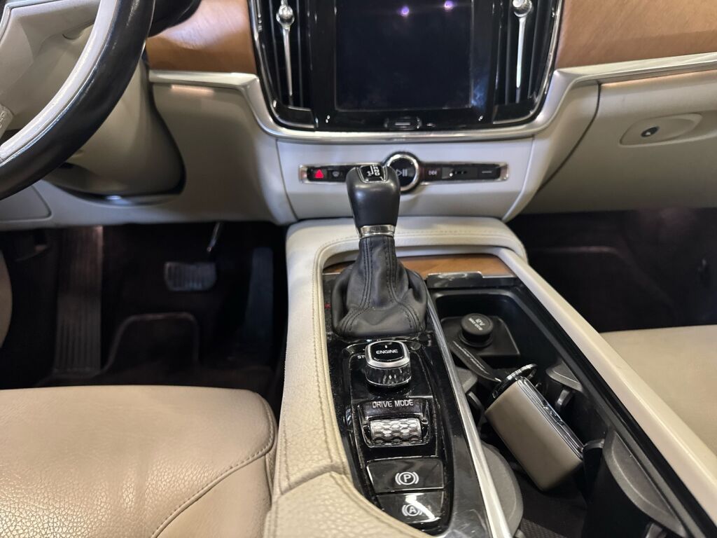 Volvo S90 2016 Harmaa