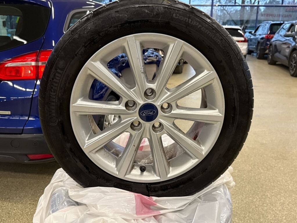 Ford Focus 2017 Sininen