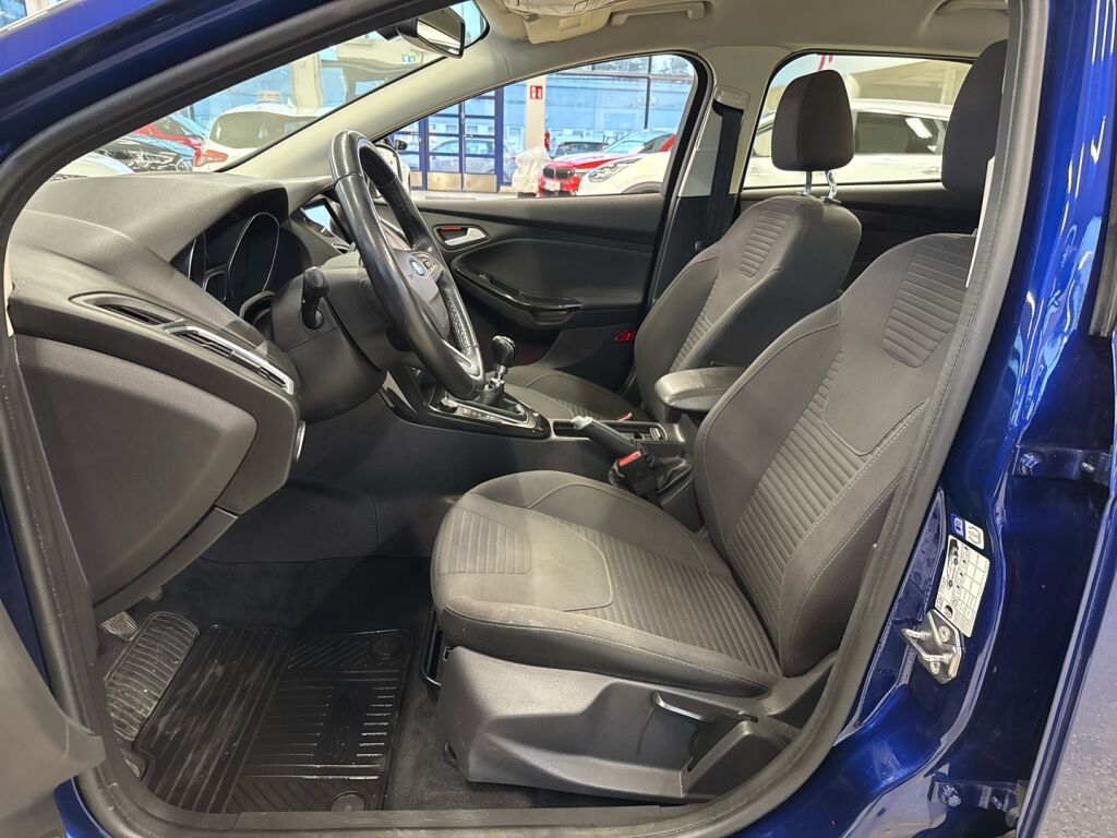 Ford Focus 2017 Sininen