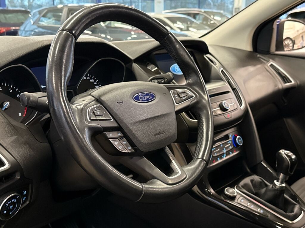 Ford Focus 2017 Sininen