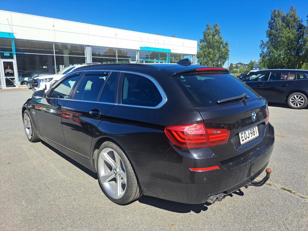 BMW 520 2013 Musta