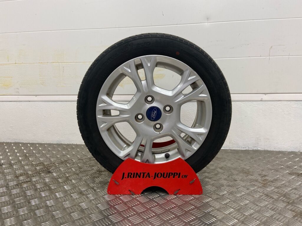 Ford Fiesta 2017 Musta