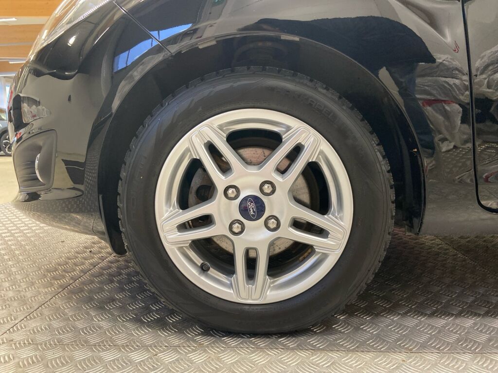 Ford Fiesta 2017 Musta