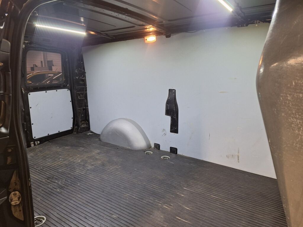 Mercedes-Benz Vito 2017 Musta