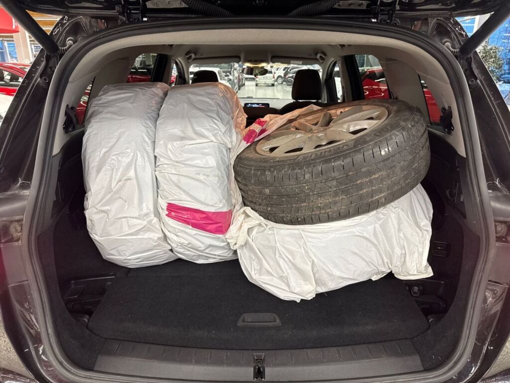 BMW 218 2017 Ruskea (beige)