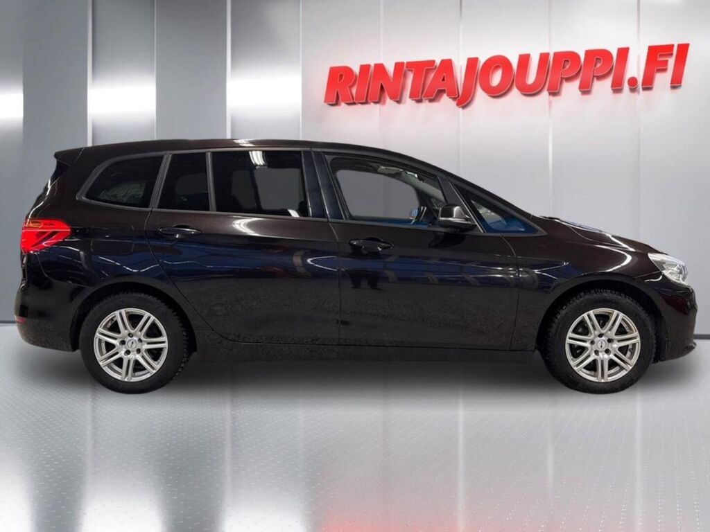 BMW 218 2017 Ruskea (beige)