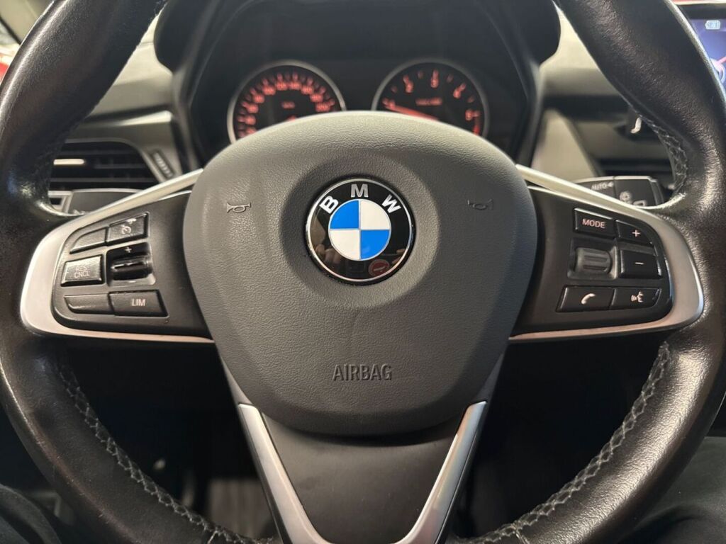 BMW 218 2017 Ruskea (beige)