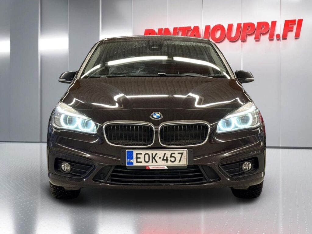 BMW 218 2017 Ruskea (beige)