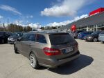 Mercedes-Benz E 2010 Ruskea (beige)