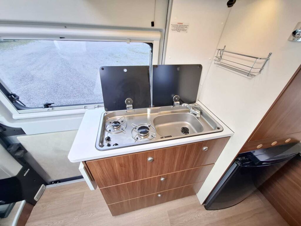 Adria Twin Platinum 600 SP 2017 Harmaa