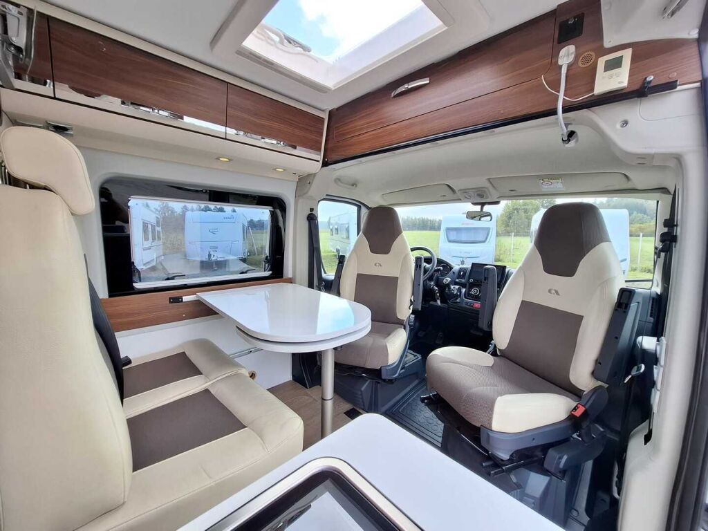 Adria Twin 600 SP Platinum 2017 Harmaa