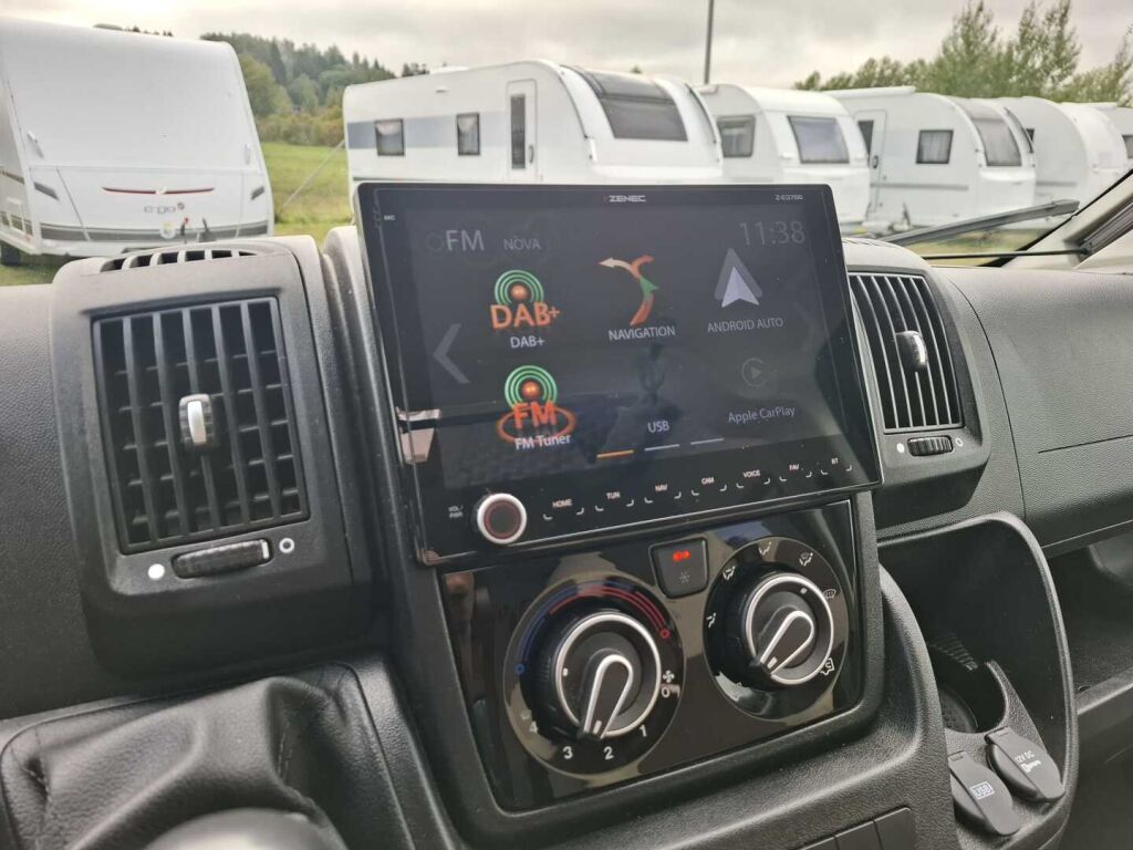 Adria Twin 600 SP Platinum 2017 Harmaa