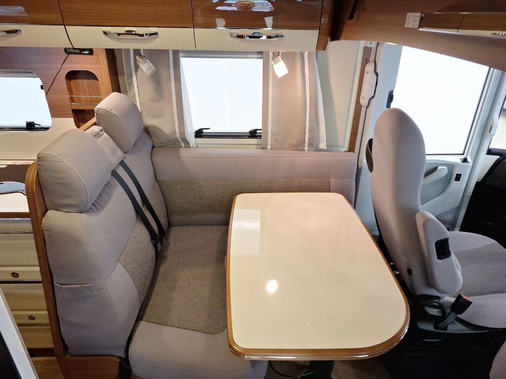 LMC I 615 2017 Valkoinen