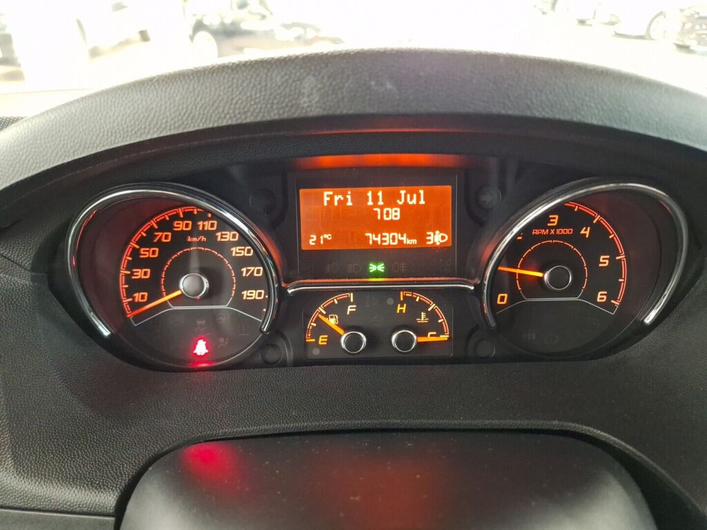 LMC I 615 2017 Valkoinen