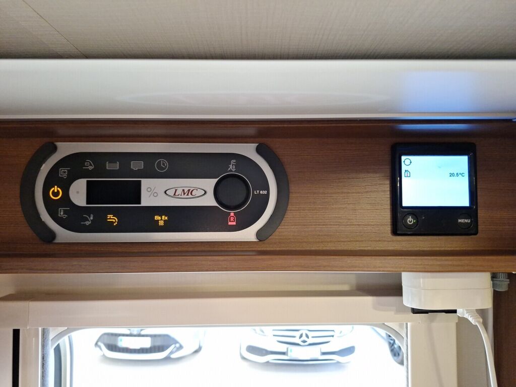 LMC I 615 2017 Valkoinen