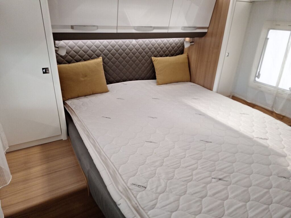 Adria Matrix 2018 Valkoinen