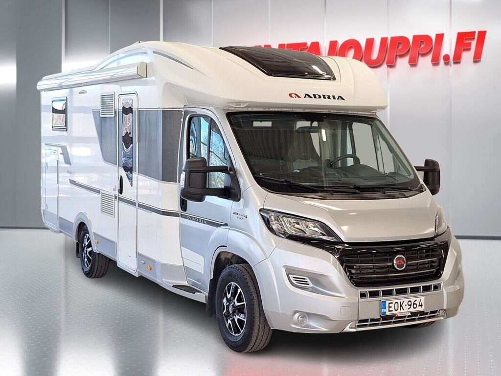 Adria Matrix 2018 Valkoinen