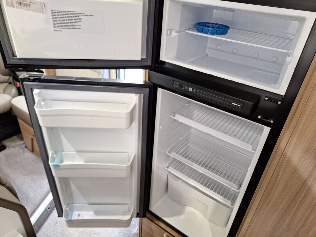 Adria Matrix 2018 Valkoinen