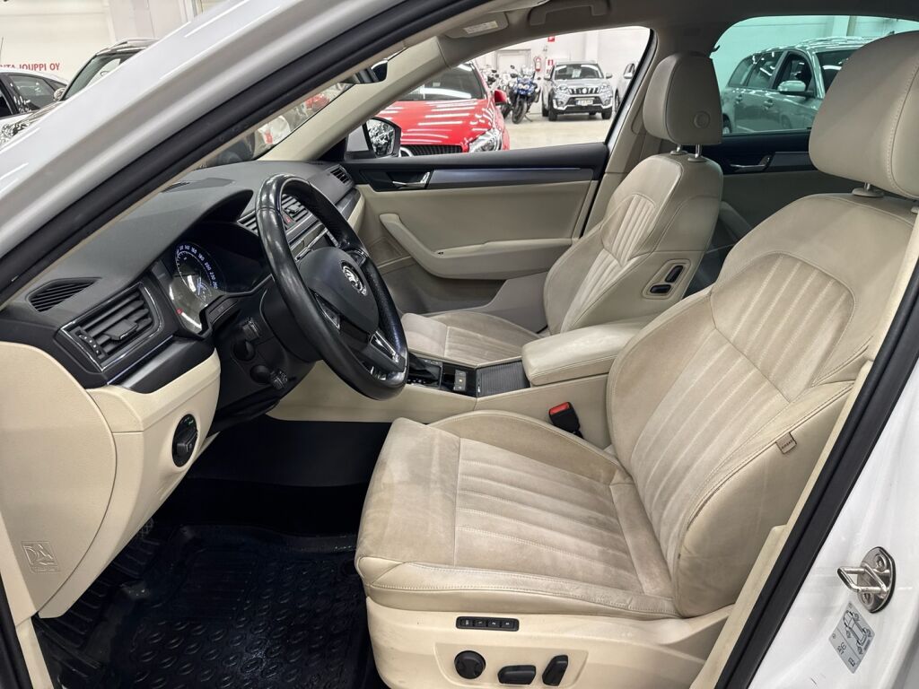 Skoda Superb 2017 Valkoinen