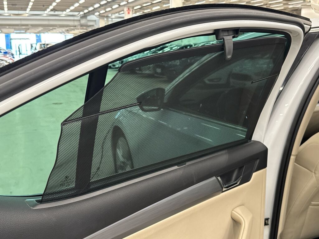 Skoda Superb 2017 Valkoinen