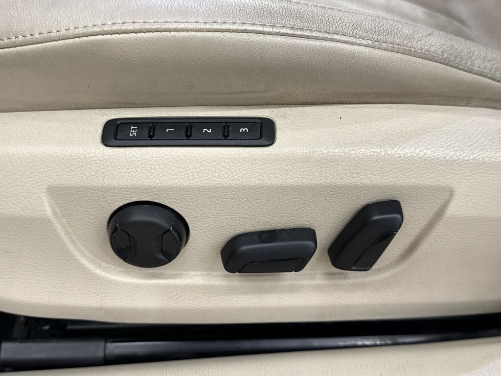 Skoda Superb 2017 Valkoinen