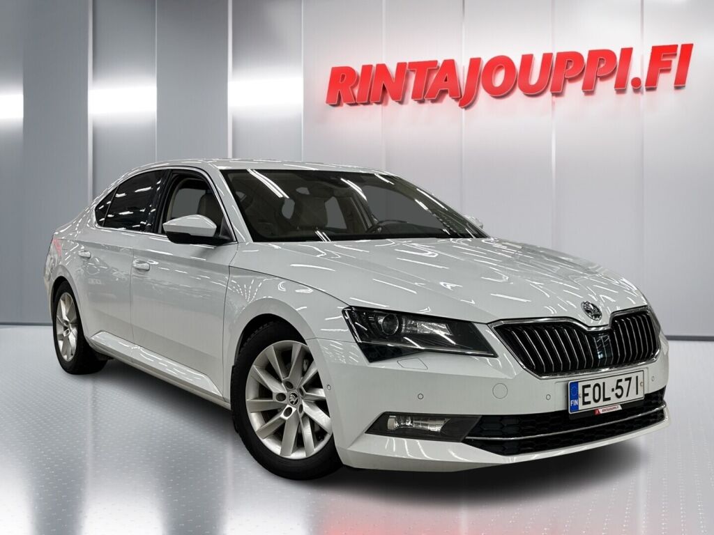 Skoda Superb 2017 Valkoinen