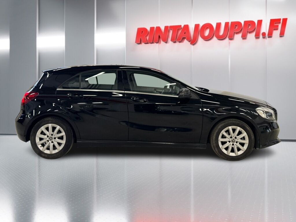Mercedes-Benz A 2017 Musta