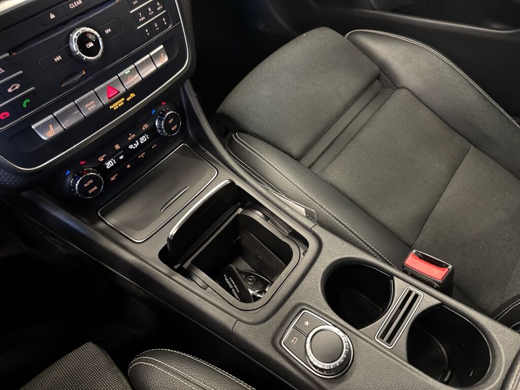 Mercedes-Benz A 2017 Musta