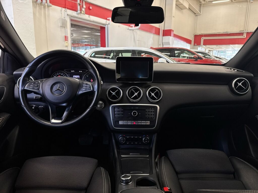 Mercedes-Benz A 2017 Musta