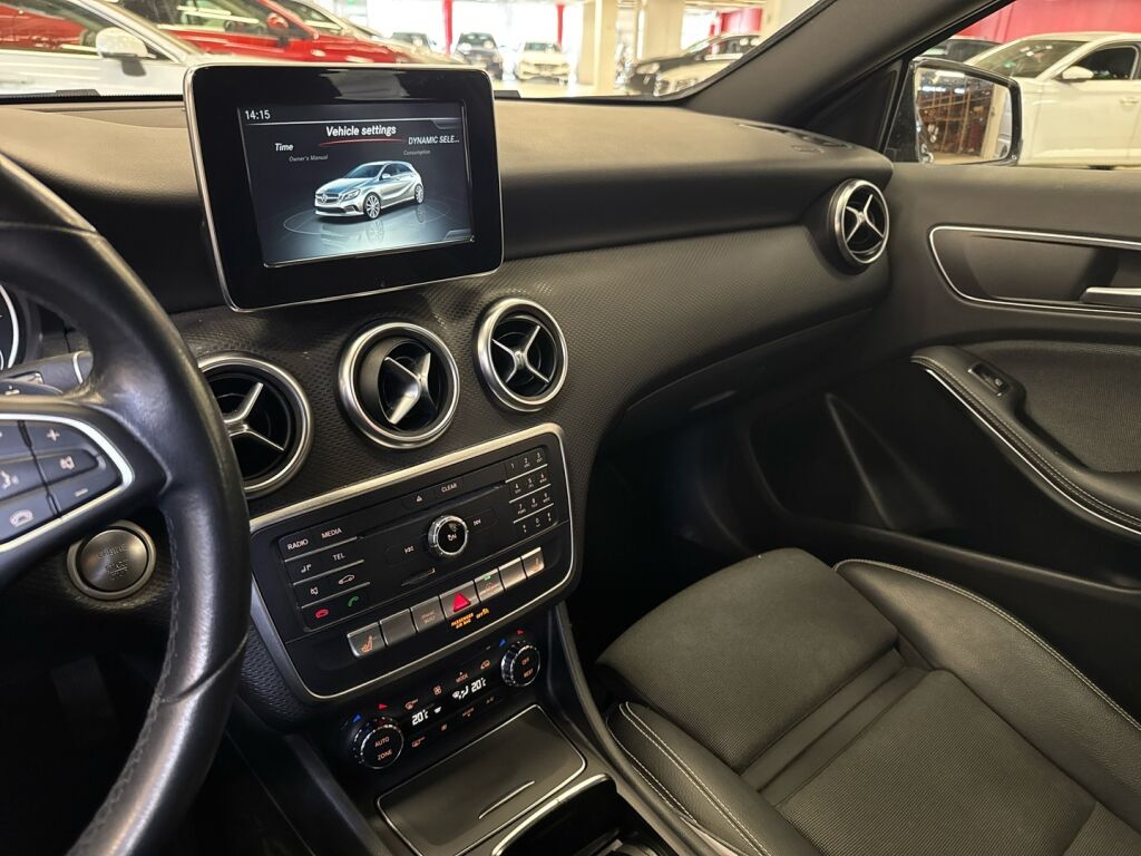 Mercedes-Benz A 2017 Musta