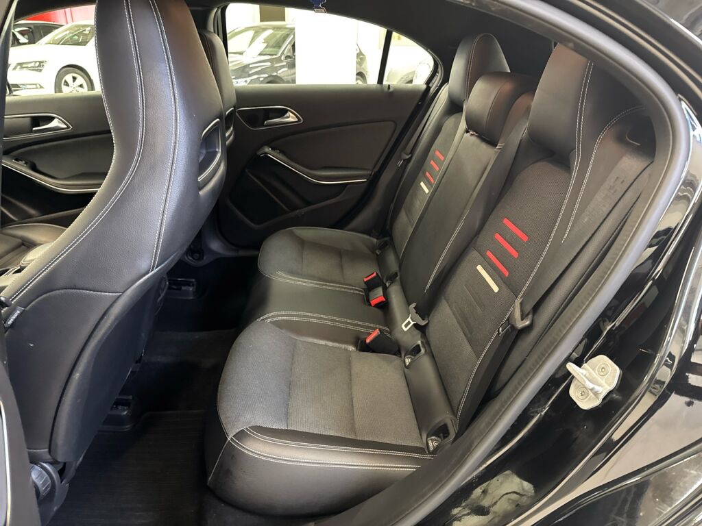 Mercedes-Benz A 2017 Musta