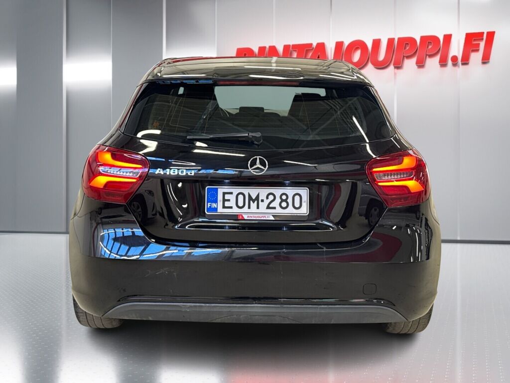 Mercedes-Benz A 2017 Musta