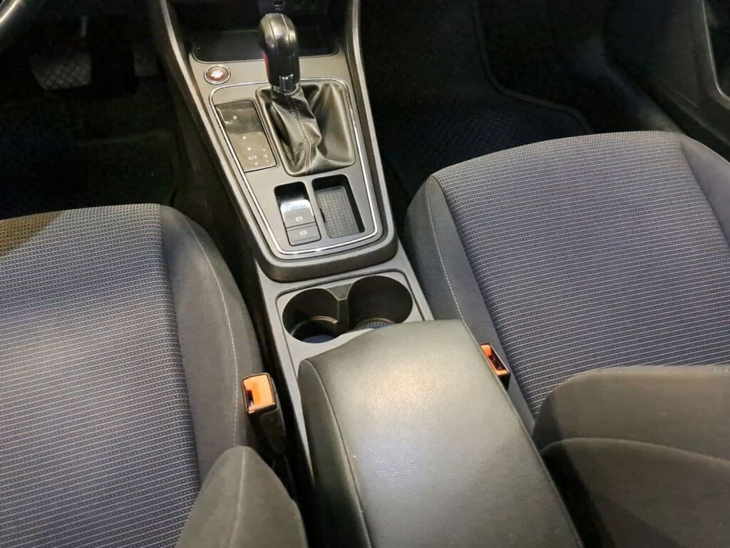 Seat Leon ST 2017 Harmaa
