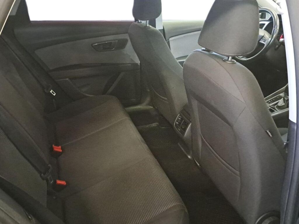 Seat Leon ST 2017 Harmaa