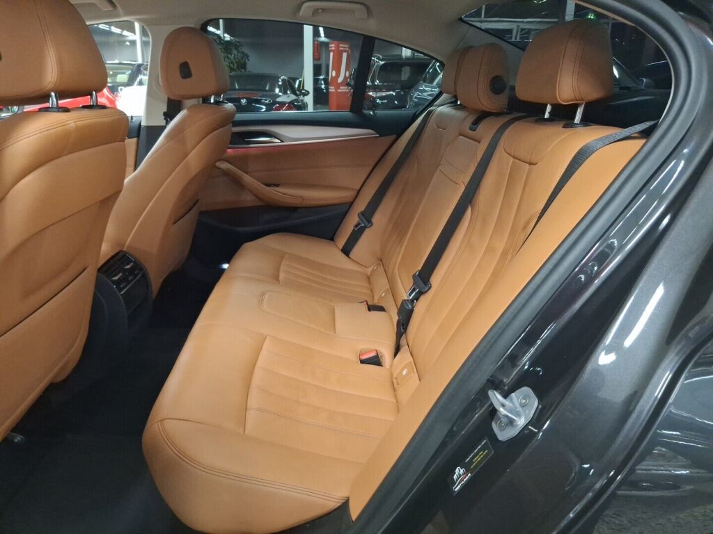 BMW 520 2018 Harmaa