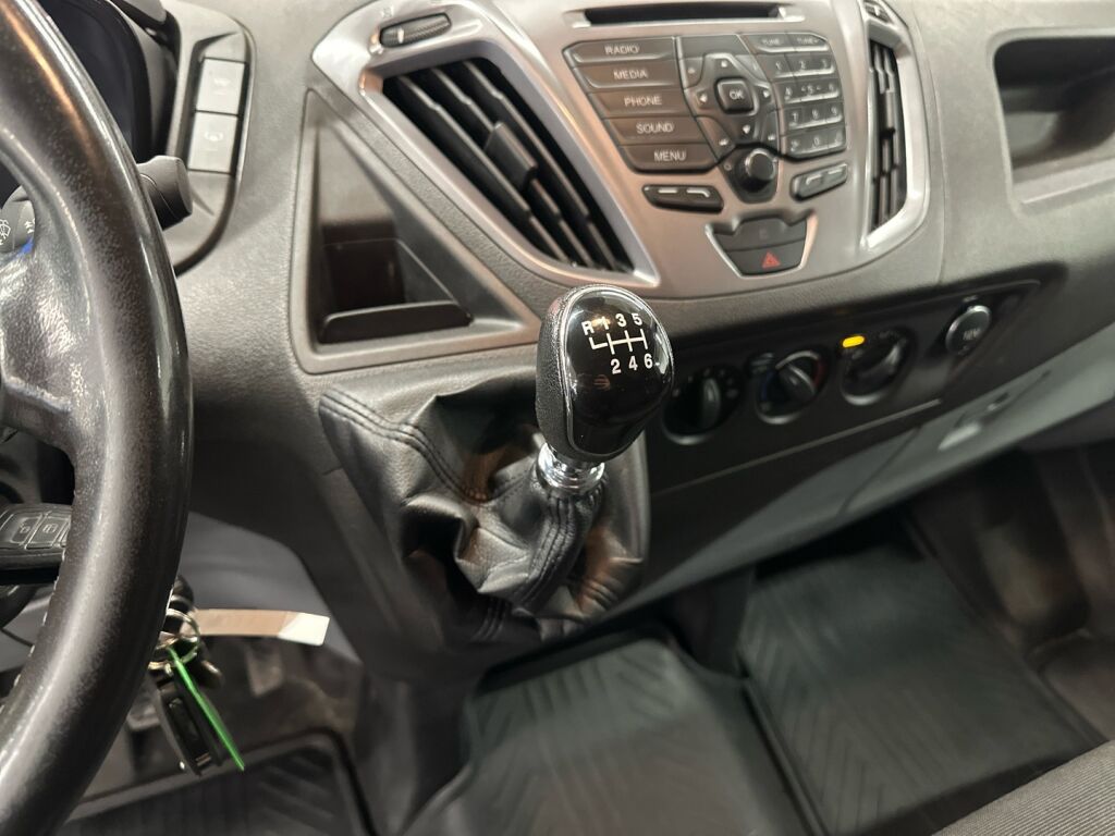 Ford Transit Custom 2017 Valkoinen