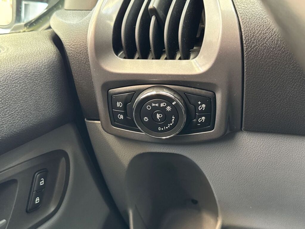 Ford Transit Custom 2017 Valkoinen