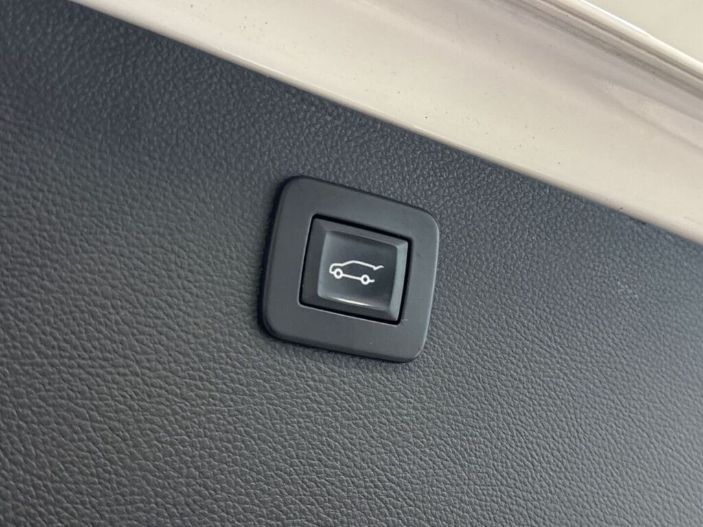Opel Astra 2017 Valkoinen