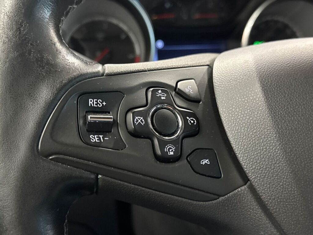Opel Astra 2017 Valkoinen