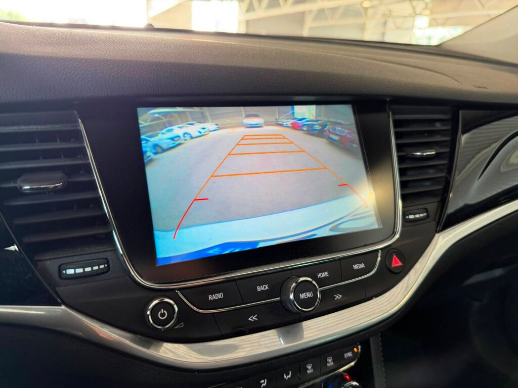 Opel Astra 2017 Valkoinen