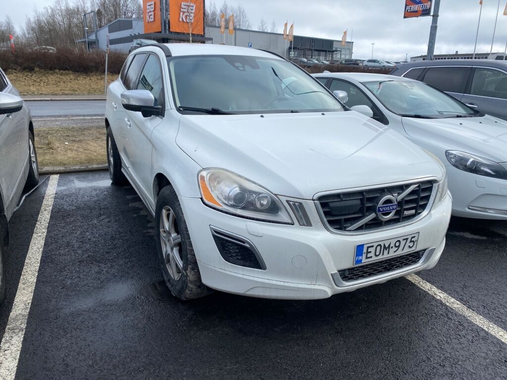 Volvo XC60 2012 Valkoinen