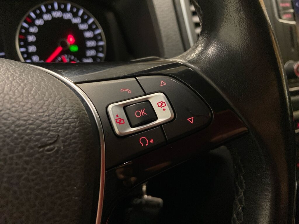 Volkswagen Amarok 2017 Musta