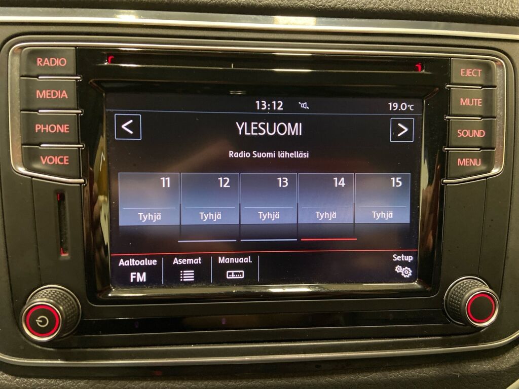 Volkswagen Amarok 2017 Musta