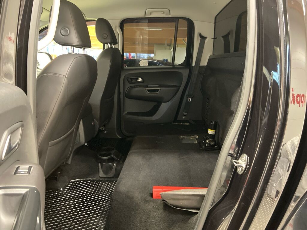 Volkswagen Amarok 2017 Musta