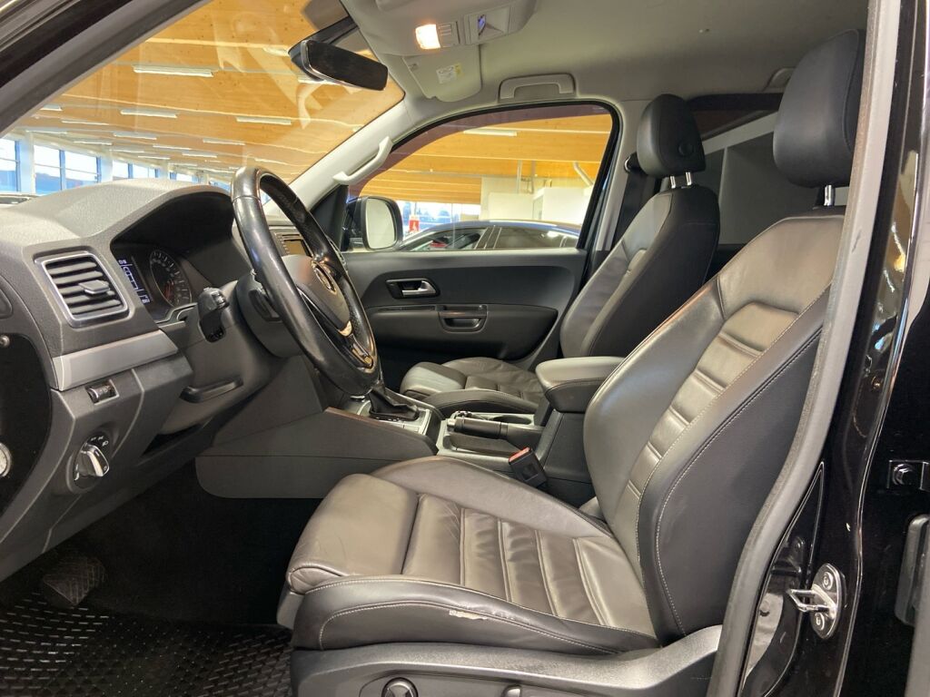 Volkswagen Amarok 2017 Musta